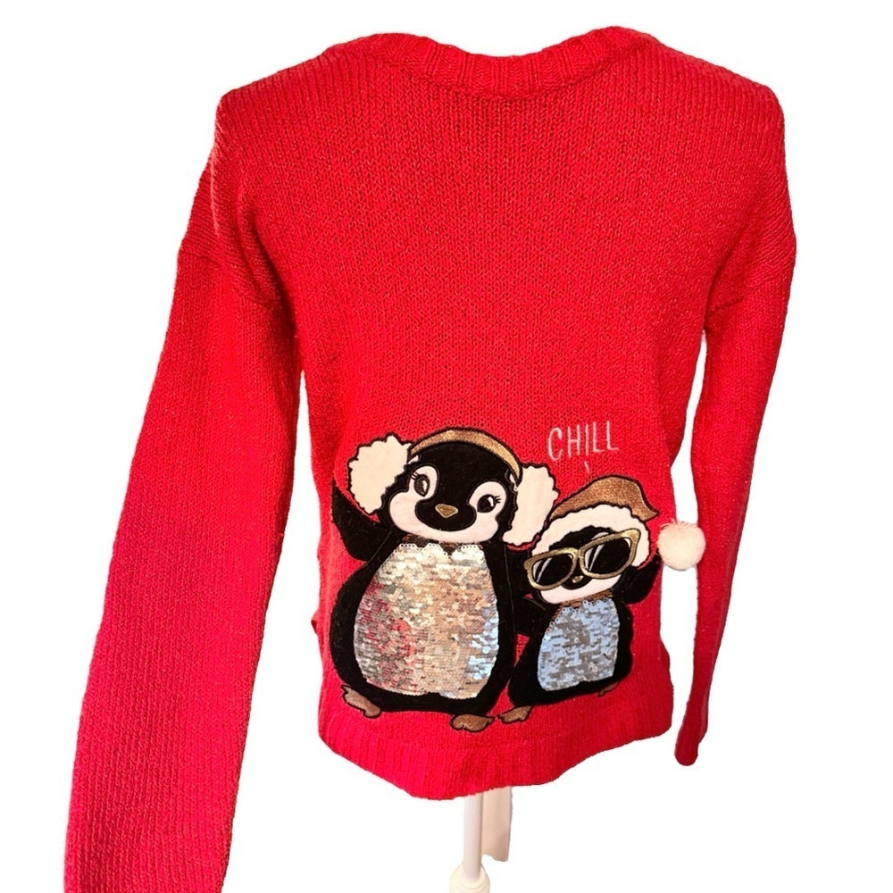 š
Justice Red Sweater with Penguin Design Great for the holidayās